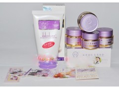 杜静桂子白里透红四合一-- 广西南宁市护肤精品化妆品公司销售部