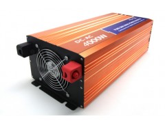 光伏逆变器4000W12V转220V 50HZ-- 乐清市博优新能源科技有限公司