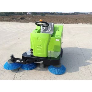 施帝威 企业使用电动驾驶式扫地车