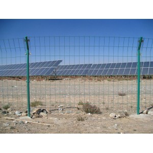 光伏区管理围栏 太阳能光伏发电站基础防护围栏网